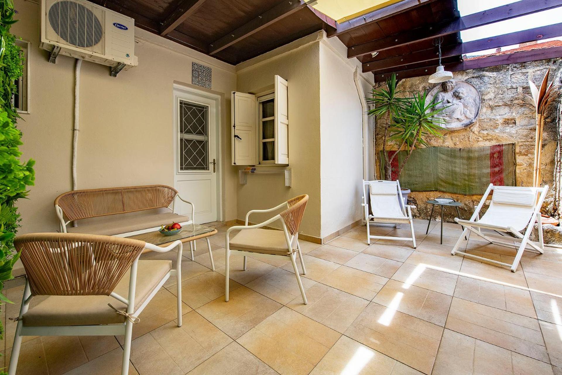 Old Town Corner Luxury Studios Rhodes City Eksteriør billede